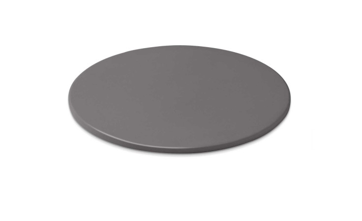 Ein runder, flacher, grauer Weber Pizzastein Ø 36 cm für Grillzubehör auf weißem Hintergrund.