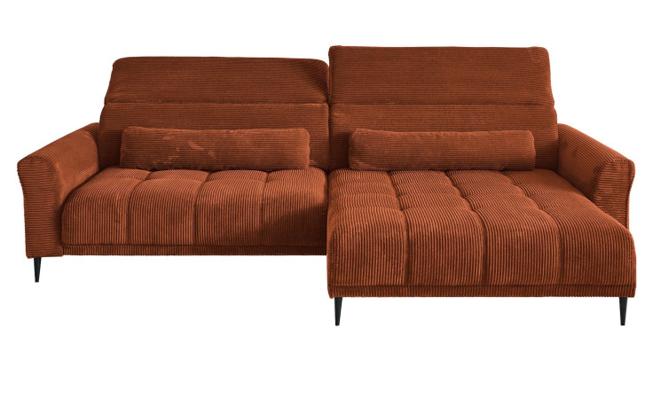 Wohnlandschaft Lilly in Orange mit Cord-Optik, Ottomane rechts, Kopfteilverstellung und gestepptem Bezug freigestellt auf weißem Grund.