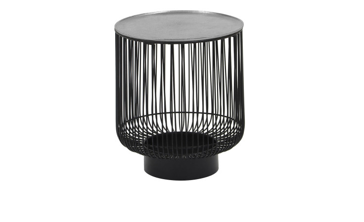 Beistelltisch Rina mit einems chwarzen Gestell und einer silbernen Metalltischplatte