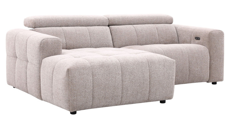 Wohnlandschaft Kelly: hellgraues Zweisitzer-Sofa mit kapuzenverzierten Kissen, modernen Armlehnen und erstklassigem Taschenfederkern-Komfort.