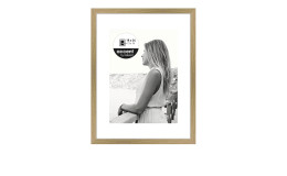 Bilderrahmen Aura 18 x 24 cm mit einem holzfarben Holzrahmen und transparentem Glas.