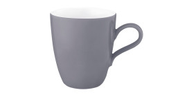 Henkelbecher Fashion Life 400 ml aus Porzellan in grau und weiß.