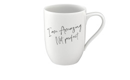 Becher mit Statement "Amazing Not Perfect" 340 ml in weiß mit schwarzer Schrift
