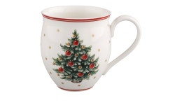 Becher Toy's Delight 440 ml in weiß mit Tannenbaum-Motiv.