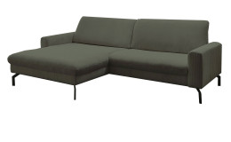 Basis-Ecksofa planoform El Paso in der Farbe Forest mit weißem Hintergrund