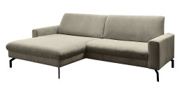 Basis-Ecksofa planoform El Paso in der Farbe Lind mit weißem Hintergrund