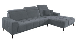 Komfort-Wohnlandschaft Luan in einem dunkelgrauen Bezugsstoff mit zwei Zierkissen.