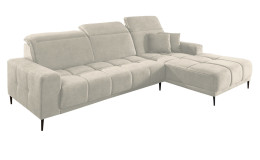 Wohnlandschaft Luan in Creme mit Ottomane rechts, Wohnlandschaft mit Kopfteilverstellung und gesteppten Polstern freigestellt auf weißem Grund.