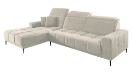 Wohnlandschaft Luan in Creme mit Ottomane links, Wohnlandschaft mit Kopfteilverstellung und gesteppten Polstern freigestellt auf weißem Grund.