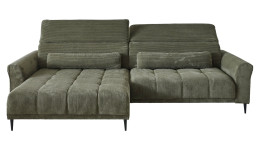 Wohnlandschaft Lilly in Grün mit in Cord-Optik, Ottomane links, Kopfteilverstellung und gestepptem Bezug freigestellt auf weißem Grund.