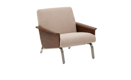 Sessel Amsen von Kave Home mit Nussbaumfurnier, Bezug in hellbraun