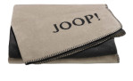 Die JOOP! Wohndecke Uni Doubleface (150x200 cm) in anthrazit/graubeige, Baumwolle, ist mit auffälligen JOOP! Nähten versehen.