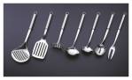 Sieben silberfarbene Justinus Bestecke ProfiLine Spaghettilöffel und Utensilien, darunter Pfannenwender, Schöpflöffel, Gabel und Kartoffelstampfer.