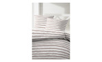 Renforce Bettwäsche Streifen, in der Größe 135 x 200 cm und in einer Mehrfarbigen Farbausführung mit Streifen, auf einem Bett bezogen