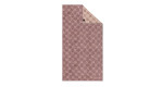 Ein mauvefarbenes JOOP! Duschtuch Classic Cornflower 80x150 cm mit geometrischem Muster, ein Rand leicht gefaltet.