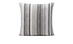 Kissenhülle Pina Colada 50 x 50 cm von Ambiente Trendlife in Anthrazit mit schwarzen, grauen & weißen Streifen.