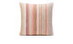 Ambiente Trendlife Kissenhülle Pina Colada 40x40 cm mit vertikalen Streifen in Apricot, Beige, Braun & Grau auf Weiß.