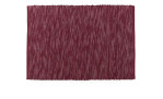 Platzset Merano 35 x 50 cm von Ambiente Trendlife: rechteckiger Stoff Beere Rot mit vertikalen Linien auf weißem Grund.