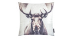 Quadratische Kissenhülle Wild Animals 45x45 cm mit einem realistischen Elch und großem Geweih auf beigem Synthetiksamt.