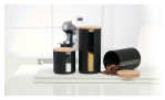 Drei Vorratsgläser Jytte 600 ml von Ritzenhoff & Breker mit Holzdeckeln-schwarze Kanister, ideal für die Kücheneinrichtung.