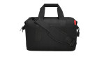 Reisenthel Reisetasche Allrounder M aus schwarzem Polyester mit Griffen und Schultergurt, Maße auf weißem Hintergrund.