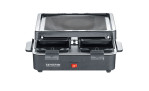 Frontansicht des SEVERIN Mini-Raclette-Grill von Severin in schwarz, mit zwei Tabletts und einem roten Netzschalter, auf weißem Hintergrund.