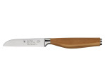 Das WMF Gemüsemesser Grand Wood 9 cm hat einen Olivenholzgriff und eine kurze Klinge aus rostfreiem Stahl auf weißem Grund.