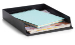 Eine Dokumentenablage 24 x 32,5 x 5 cm in Schwarz enthält ein blaues Spiralnotizbuch und mehrere Zeitschriften oder Papiere.