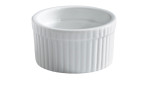Casa Nova Porzellan-Creme-Brulee-Schälchen 8,9x5x7,8 cm mit Rillen auf schlichtem, weißem Hintergrund.
