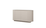 Sideboard Chania in Sand, mit zwei mittig angeordneten Schranktüren und abgerundeten Seitenwänden mit Lamellen.