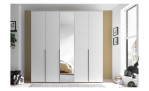Milieubild Kleiderschrank mit 4 Holztüren und einer Spiegeltür