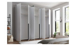 Milieubild Kleiderschrank in Weiß 6-türig, seitliche Ansicht, geöffnet