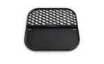 Anbratrost & Grillplatte von Weber für das Gourmet BBQ System, schwarz, ideal zum Grillen, von oben auf weißem Hintergrund.