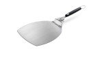 Der Weber Pizzaheber aus Edelstahl ist spülmaschinenfest, flach, mit schwarzem Griff und Aufhängeschlaufe.