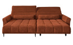 Komfort-Wohnlandschaft Lilly in einem orangefarbenen Cordstoff mit zwei Zierkissen und gezeigter Funktion.