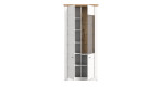 Vitrine Manhattan in weiß mit einer Deckplatte in Nox Oak aus Holzwerkstoff. Geöffnete Ansicht.